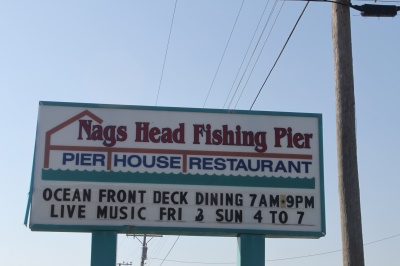 nags_head_fishing_pier_sign