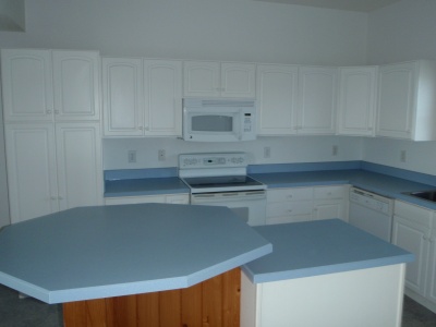 outer_banks_oceanfront_foreclosure_kitchen