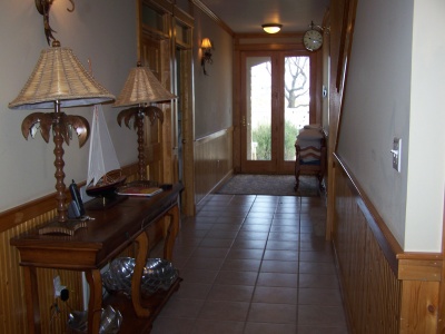 outer_banks_foreclosure_corolla_nc_617_hunt_club_foyer